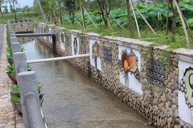 室外墻體繪畫(huà)