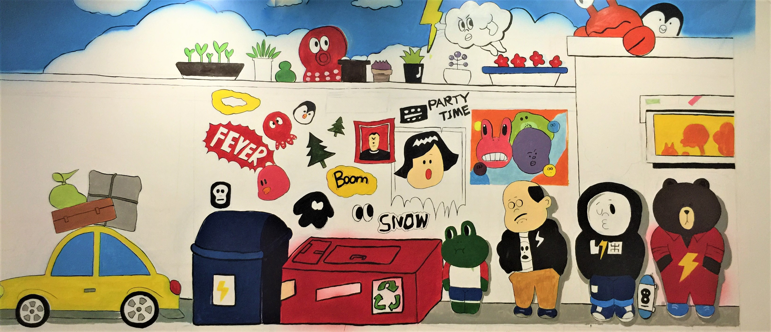 兒童房手繪墻面彩繪在繪制時要求要比一般的室內手繪墻嚴格