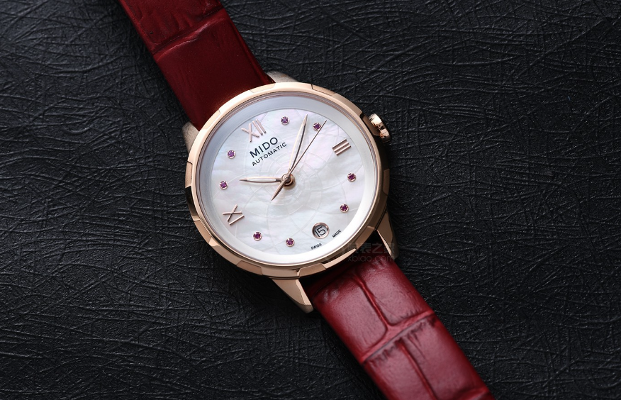 瑞士美度錶（Mido）旗下花淅繫列腕錶完美地詮釋了當(dāng)代女性多姿多彩的生活篇章