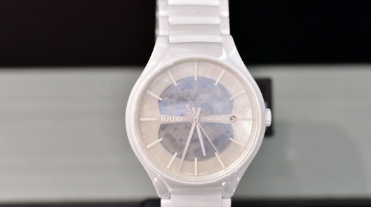 雷達真系列開芯734.0106.3.090腕表