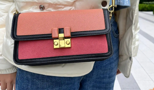 ?小ck包包掉色可以維修嗎